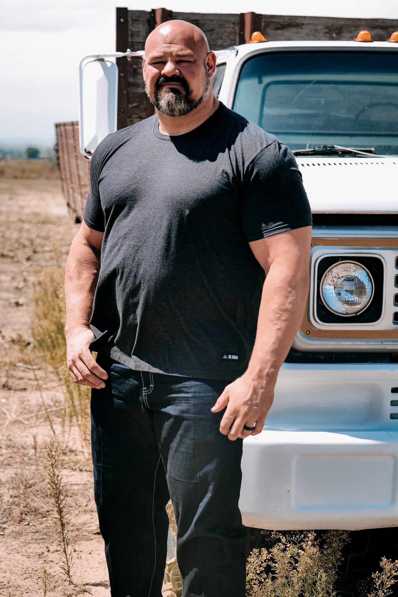 BLACK TAG BG PLUS TSHIRT