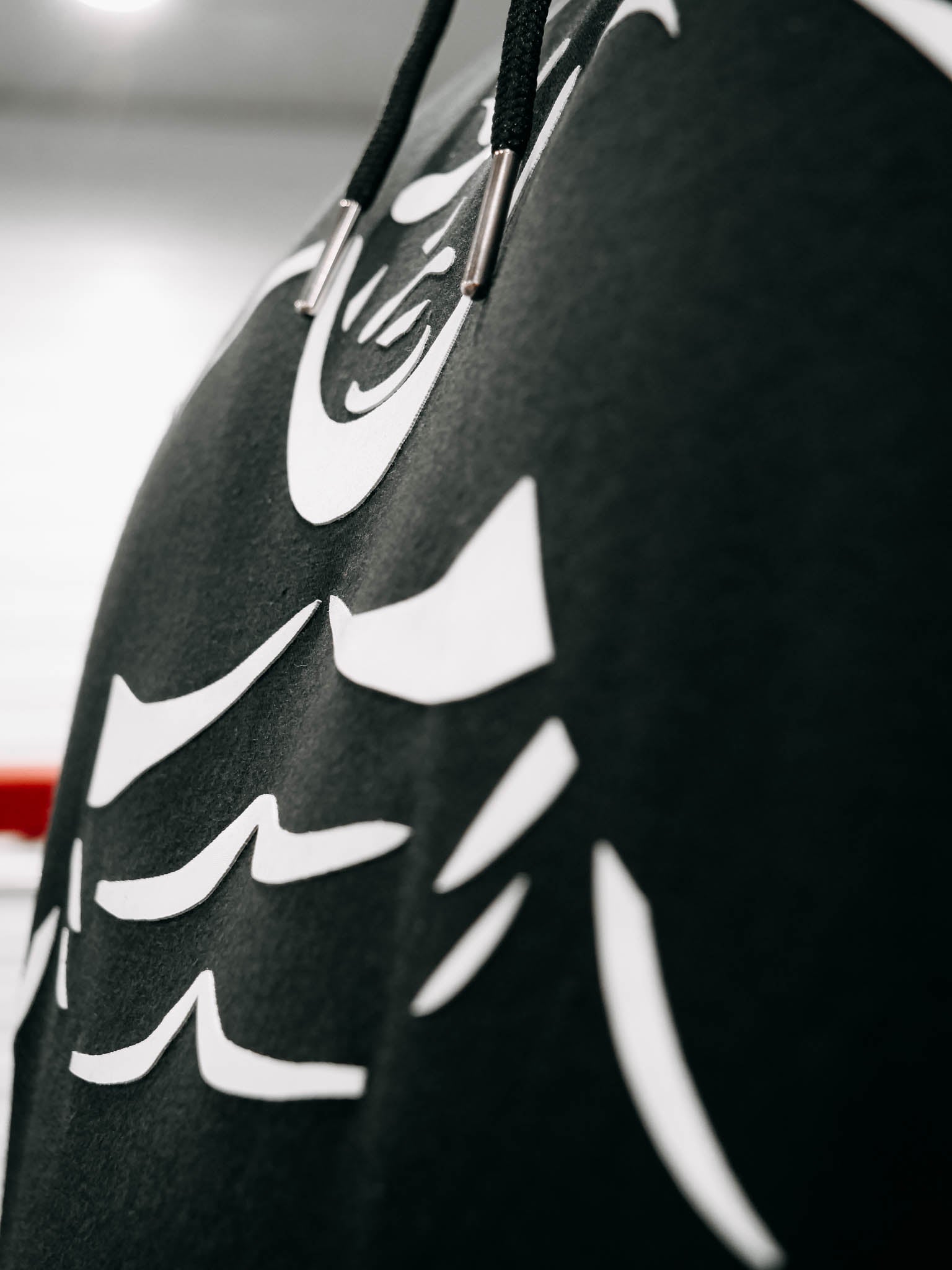 SHAW STRENGTH FIGURE HOODIE