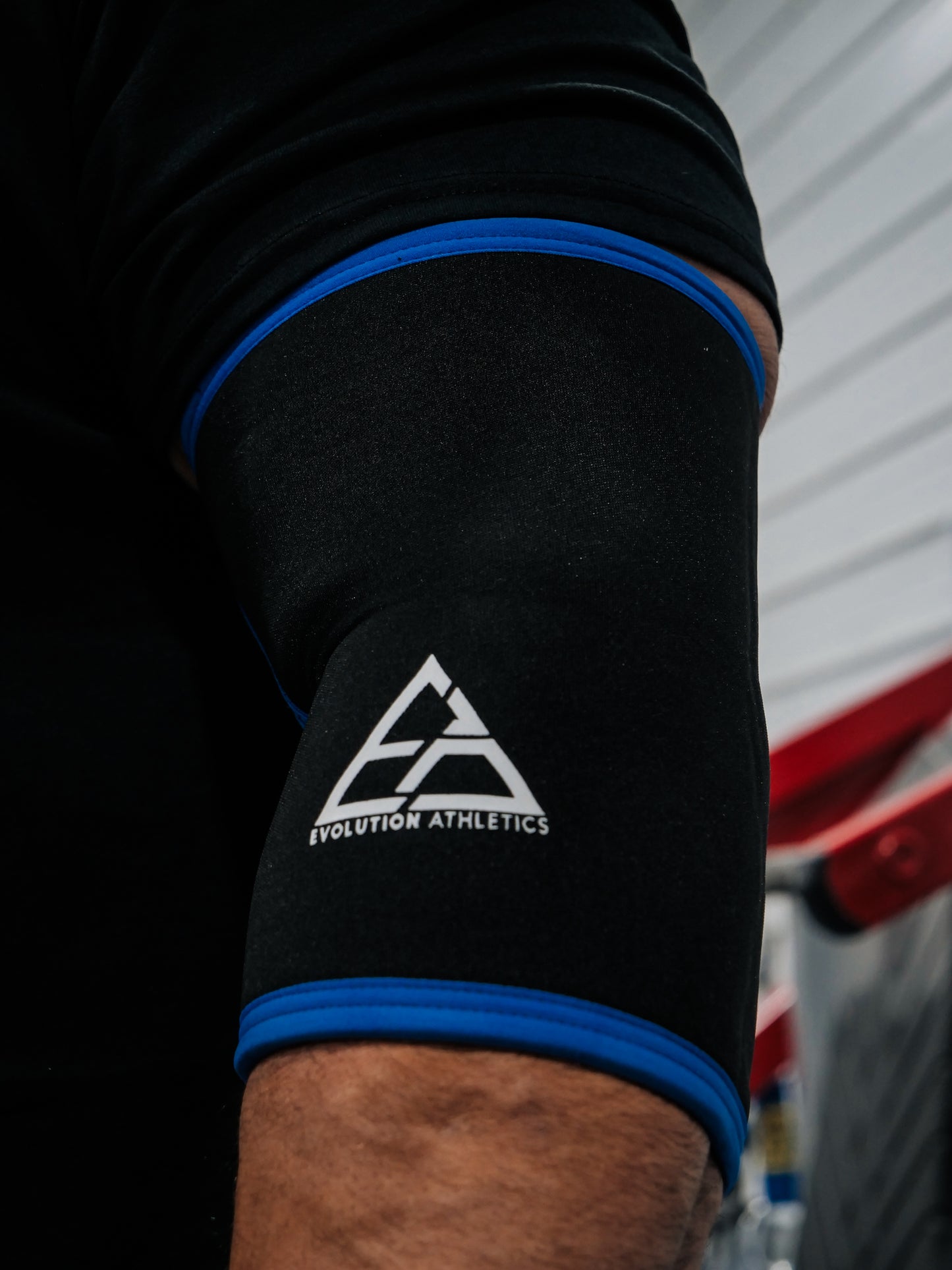 BLUE/BLACK 5MM ELBOW SLEEVES