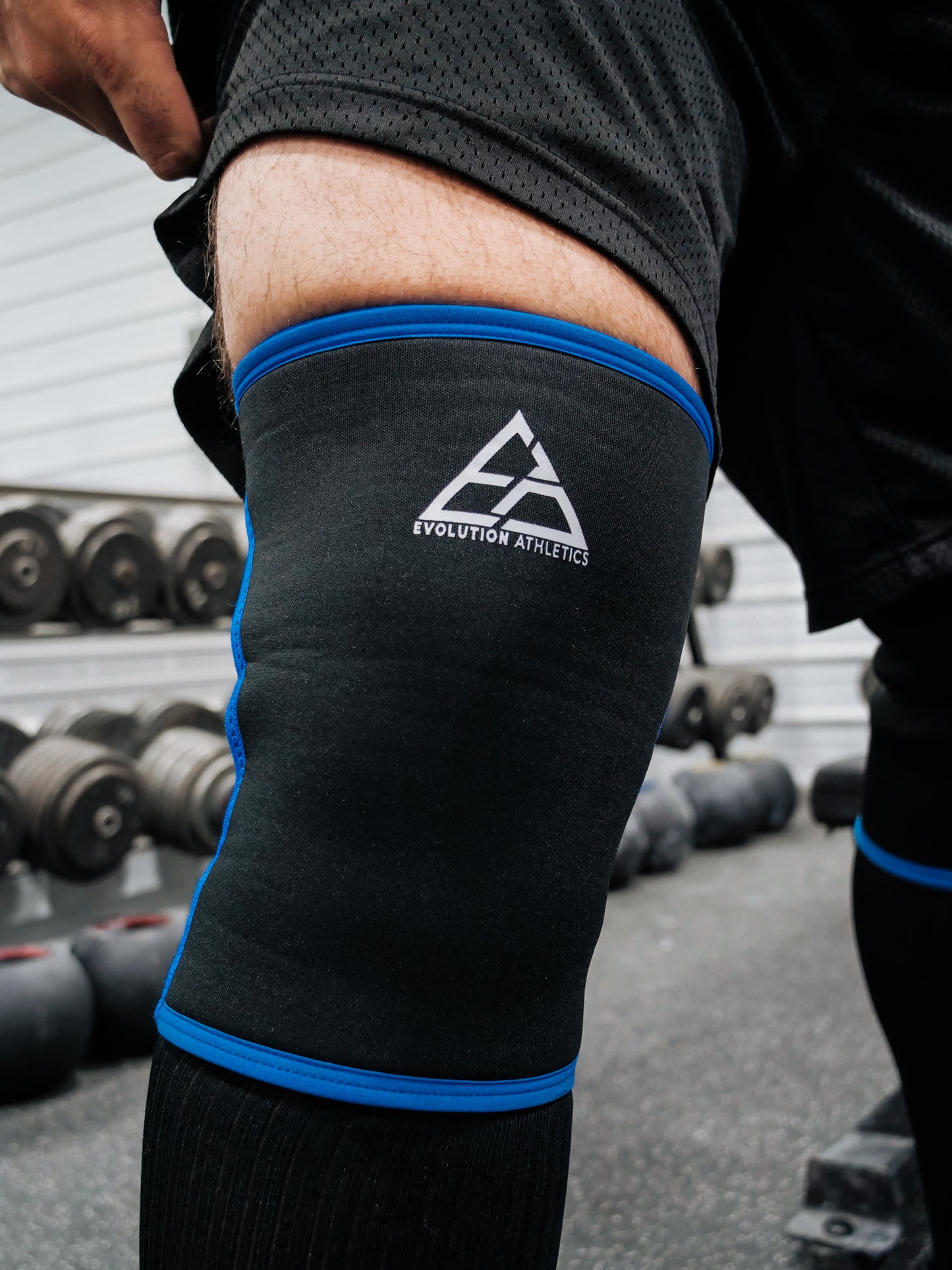 BLUE/BLACK 7MM KNEE SLEEVES